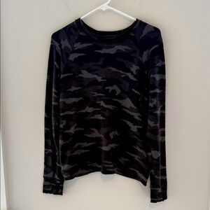 Athleta Girl Cozy Cross Your Fingers Sweatshirt Size XXL/16